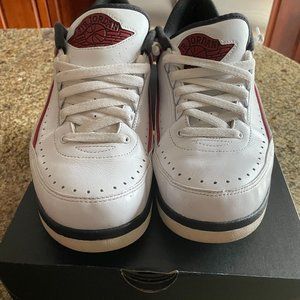 Air Jordan Retro 2